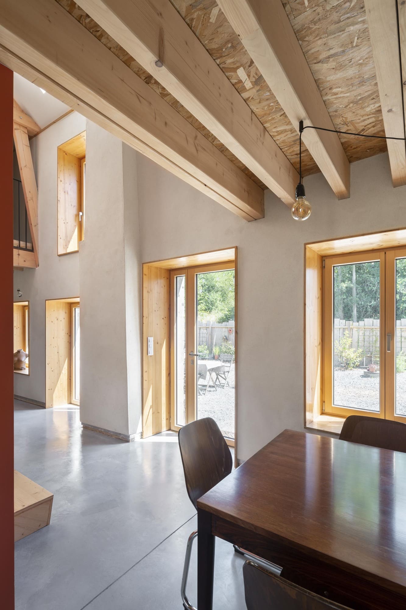 Vue intérieure. Rénovation d'une longère à Aucaleuc.
