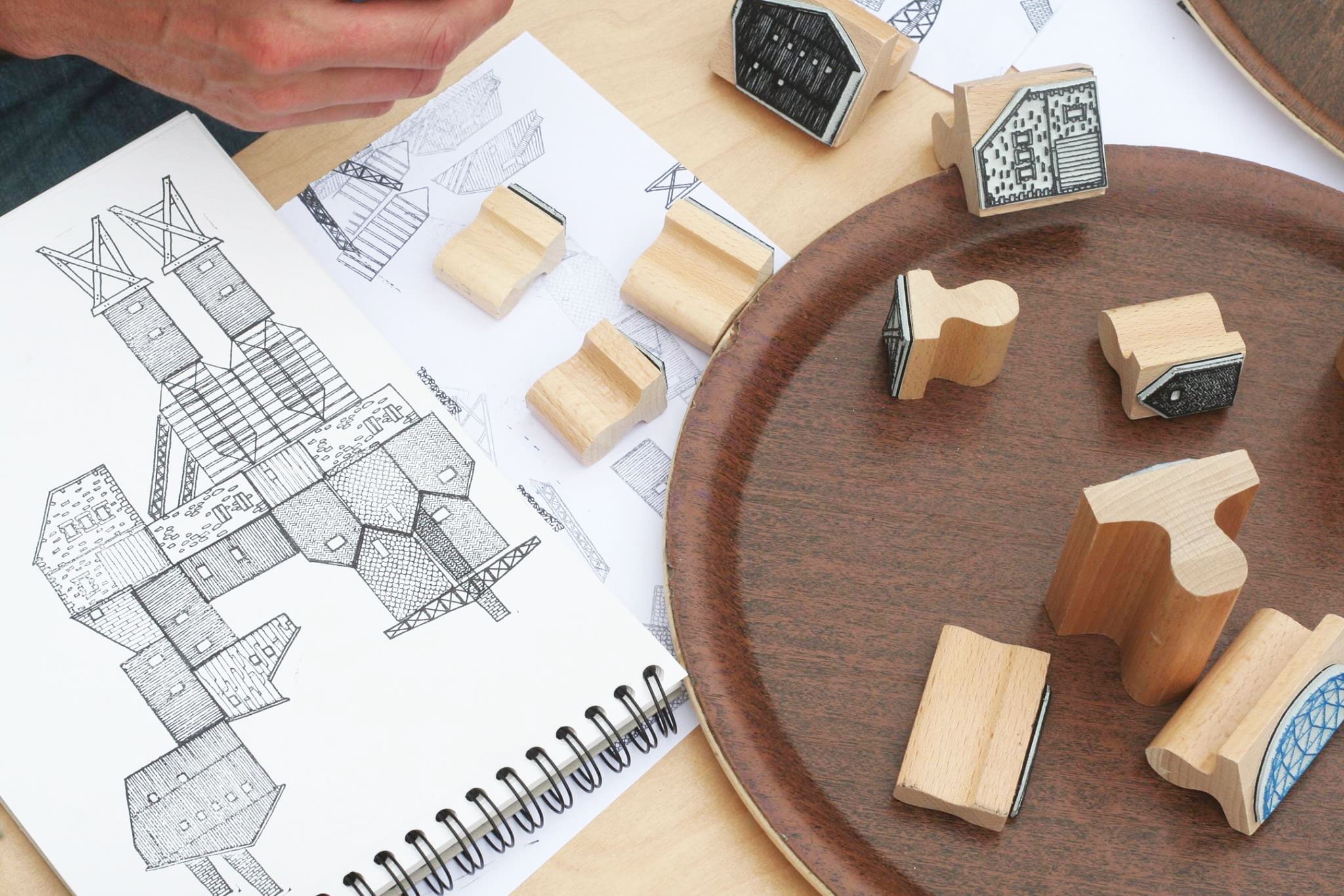 Tampons de l'atelier public "On s'en tamponne".