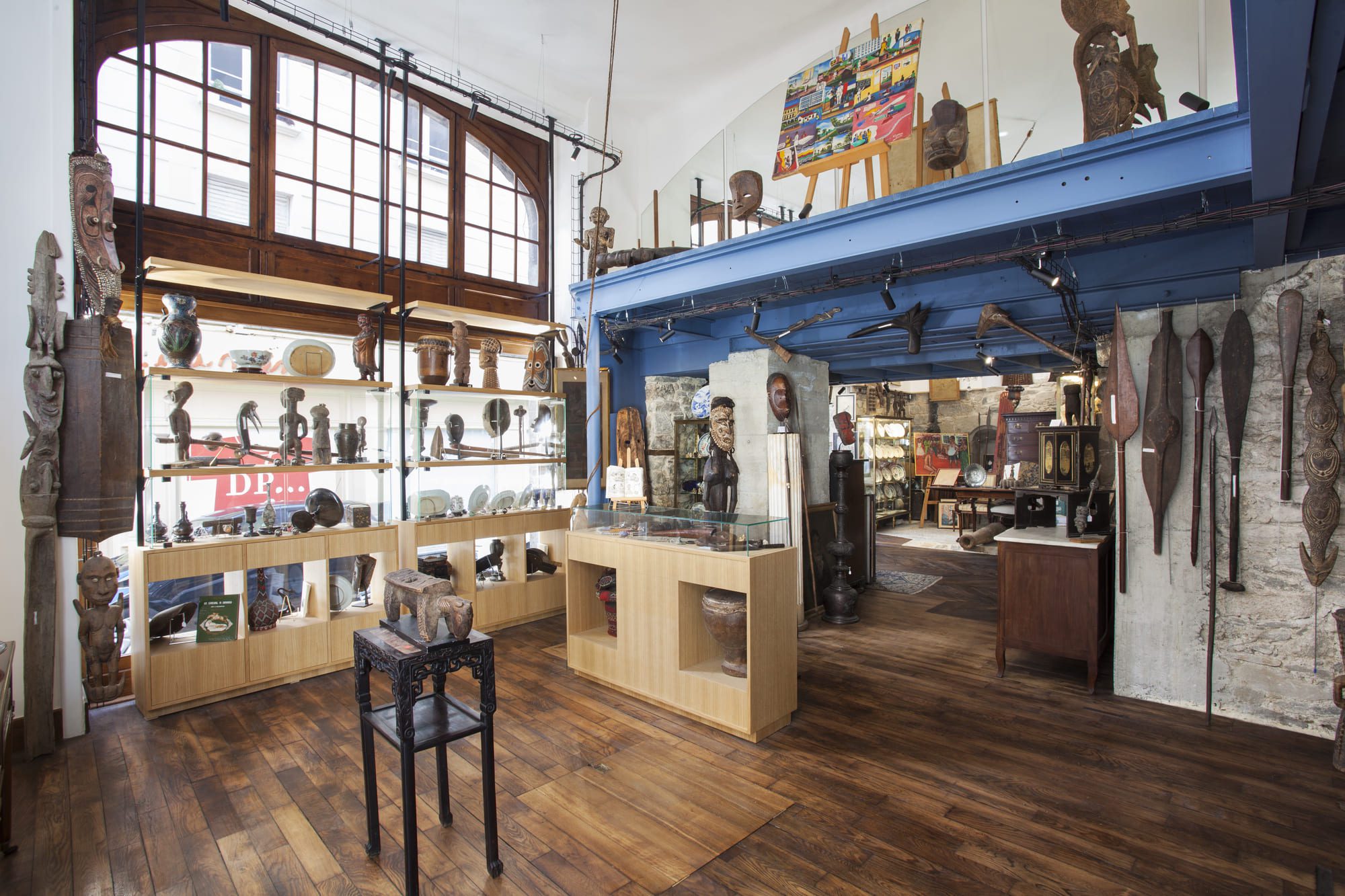 Vue intérieure. Création d'une galerie d'antiquité à Saint-Malo Intra Muros.